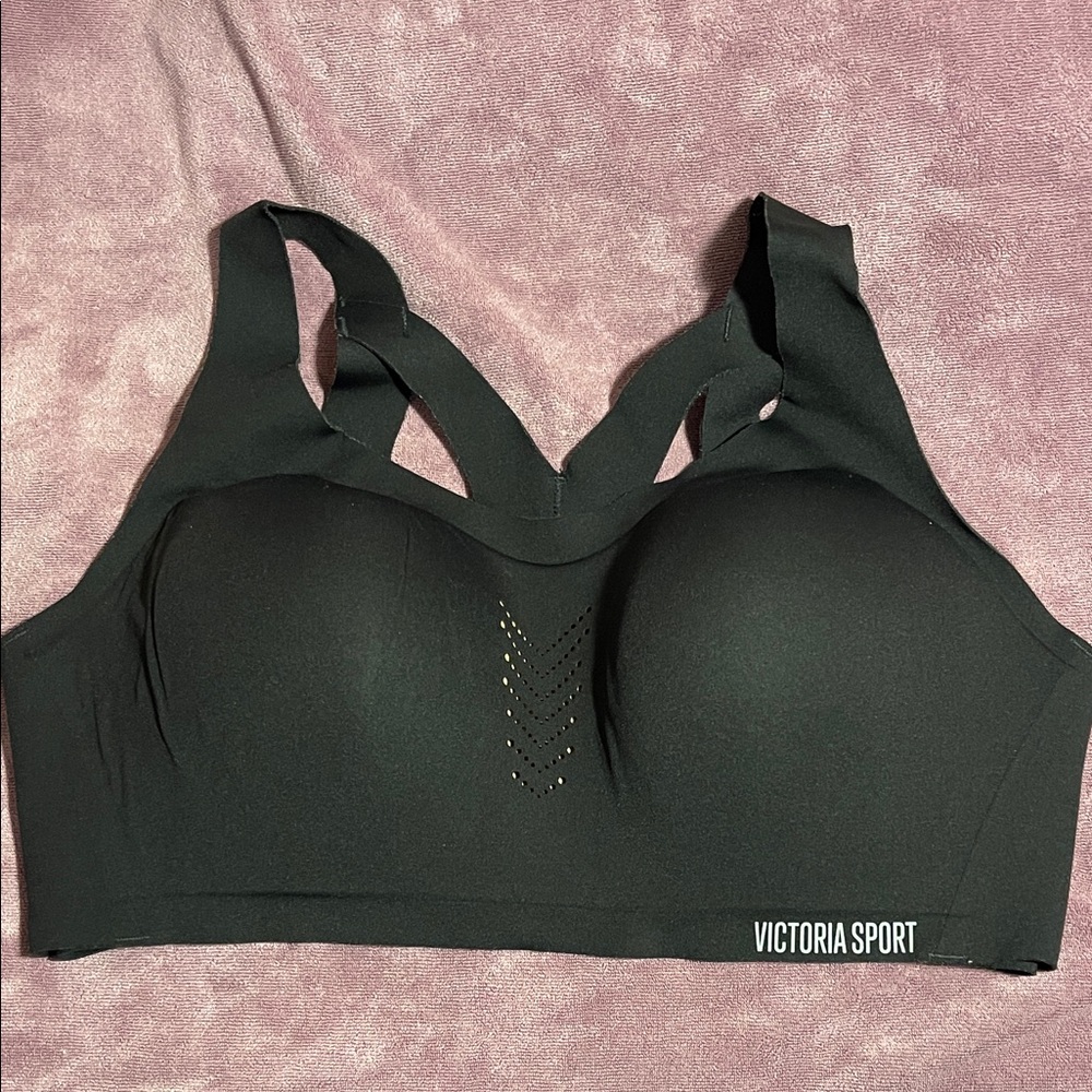 VICTORIA SPORT Black Crossback Sports Bra